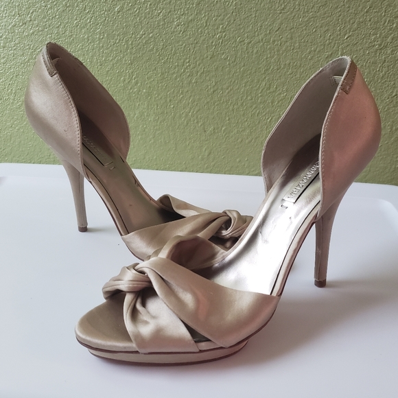 BCBG Max Azria Heels - Picture 5 of 8